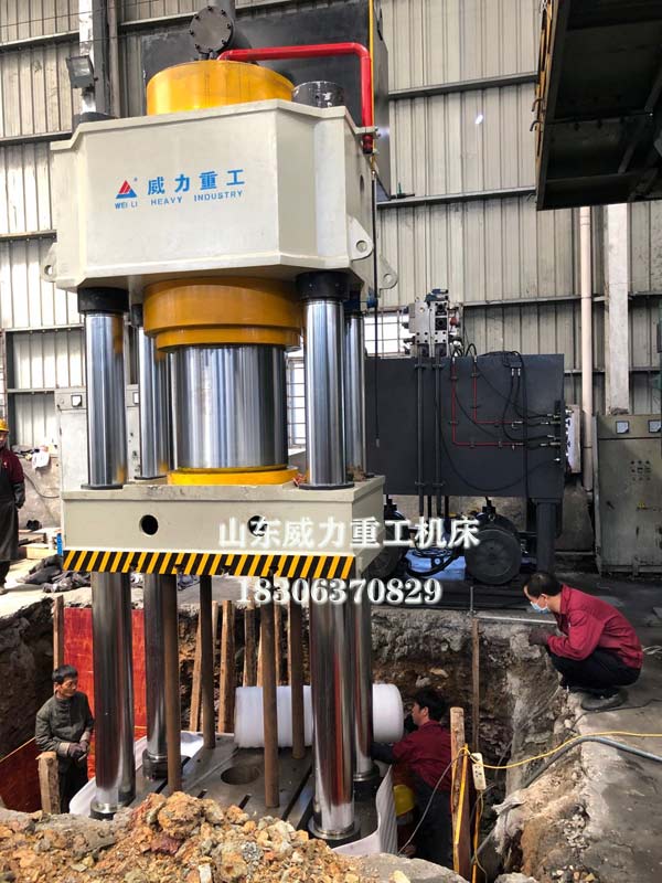 1250噸熱鍛成型油壓機(jī)客戶現(xiàn)場安裝圖